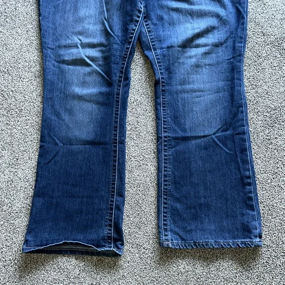MAURICES JEANS SIZE 22 - Picture 3 of 8